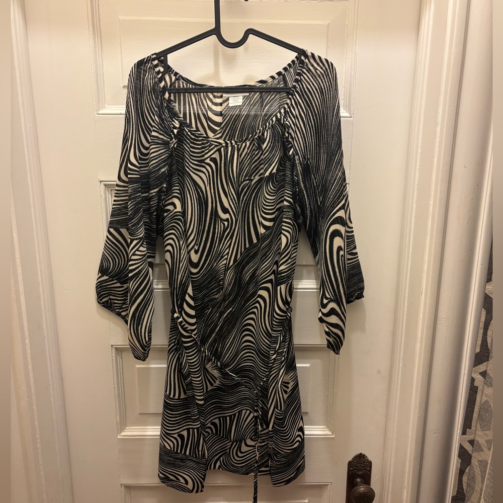 Elegant Black and White Patterned Dress Kokoon size Large Made in USA